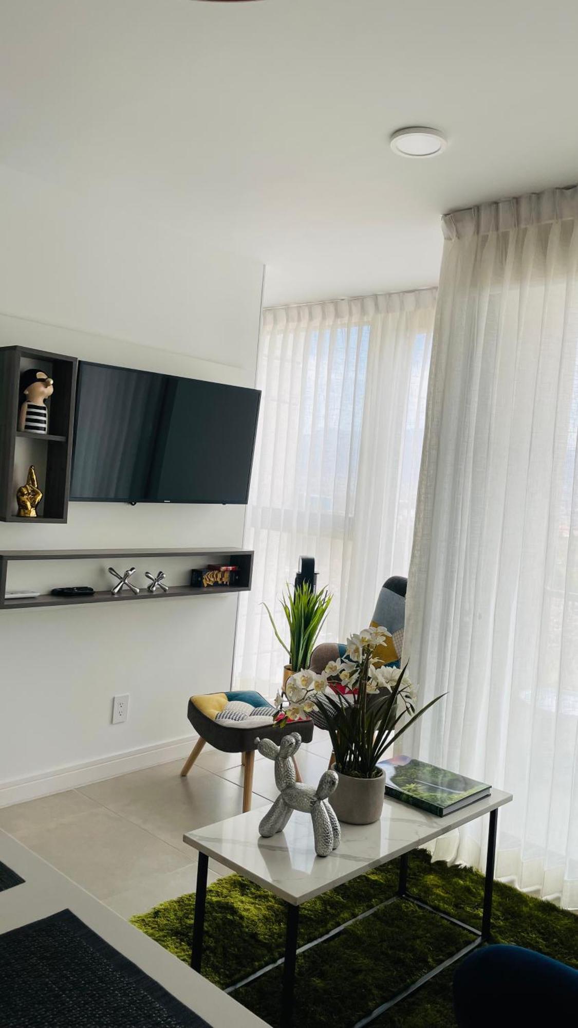 Skygarden Nunciatura Luxury Apartment #705 산호세 외부 사진