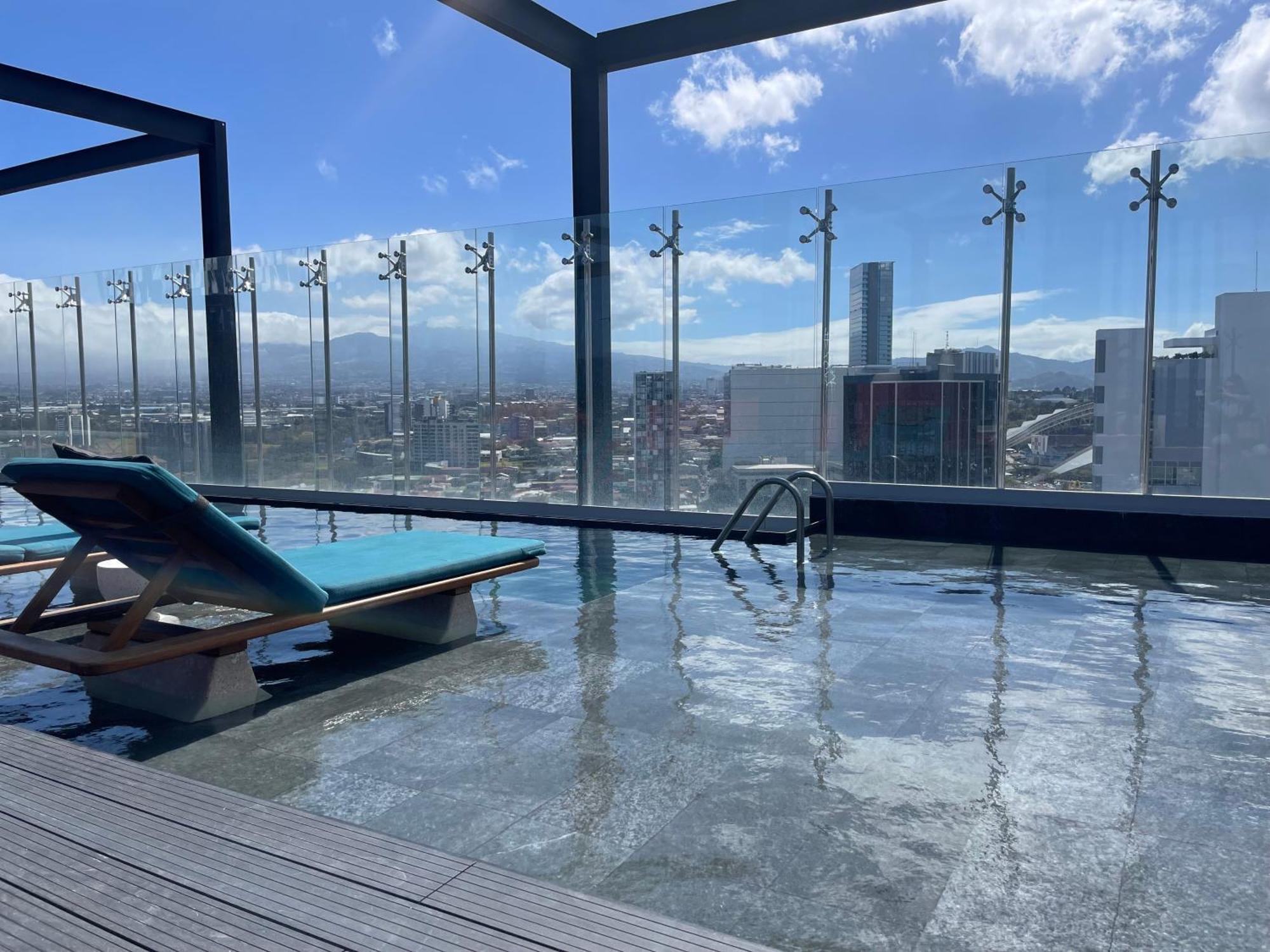 Skygarden Nunciatura Luxury Apartment #705 산호세 외부 사진