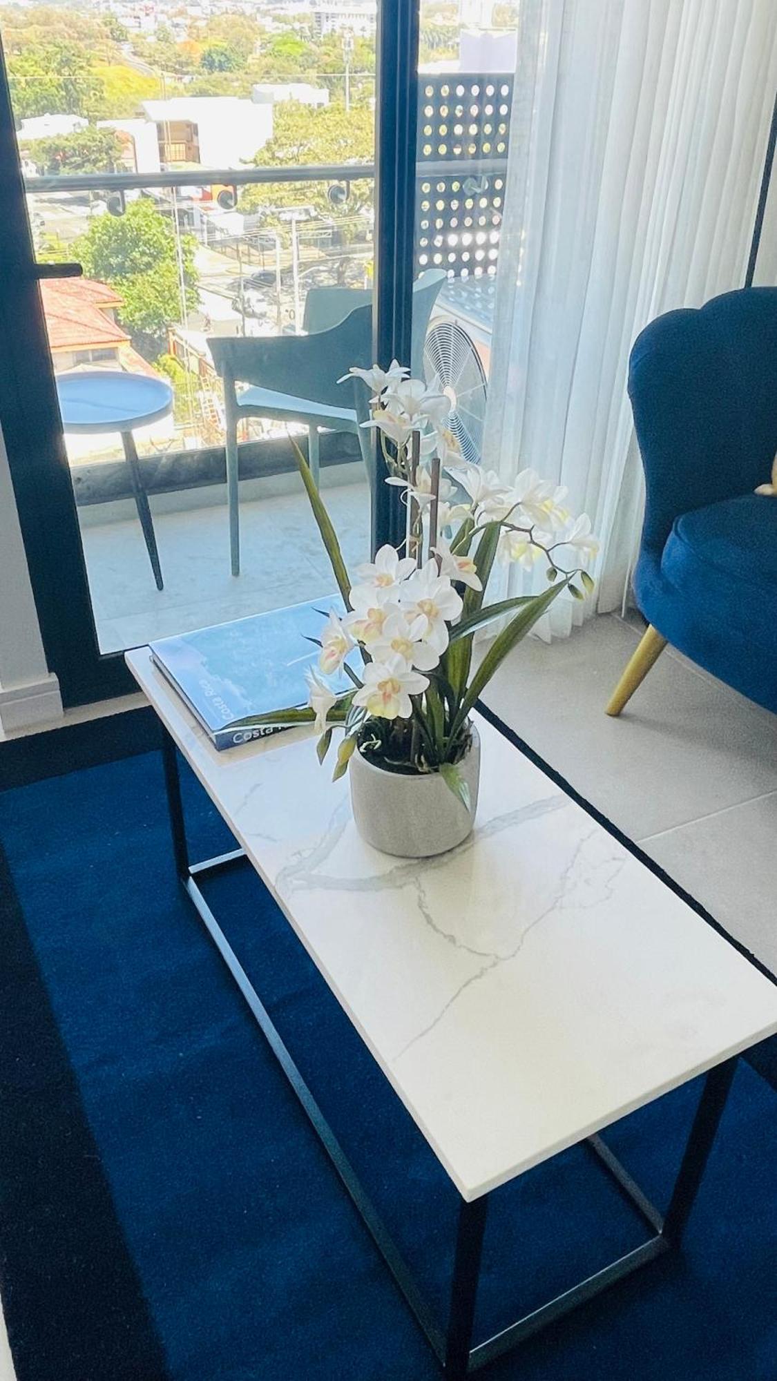 Skygarden Nunciatura Luxury Apartment #705 산호세 외부 사진